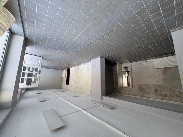 GS3-04-EG Laden.jpeg